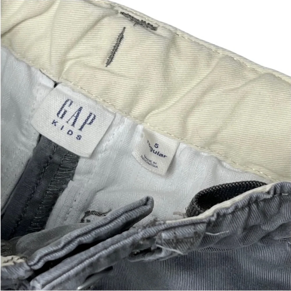 Gap‎ Grey Khakis